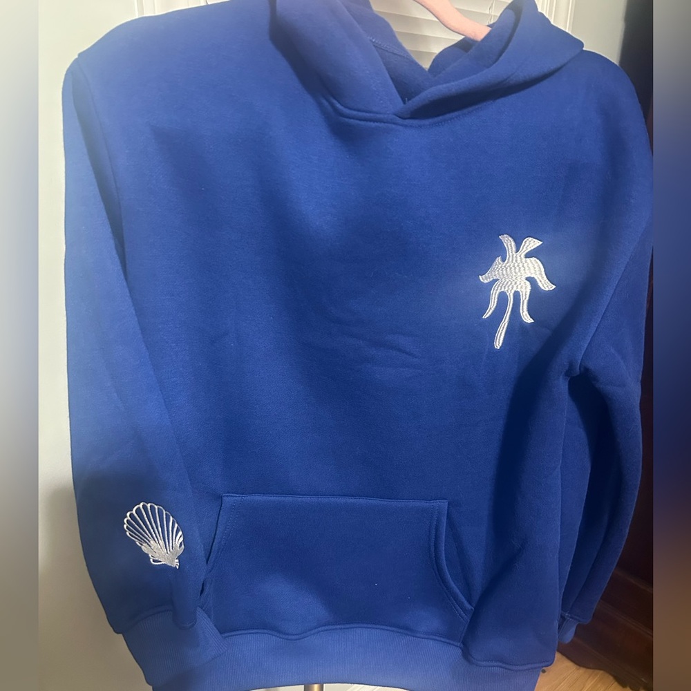 Pink Palm Puff women’s XS royal blue
